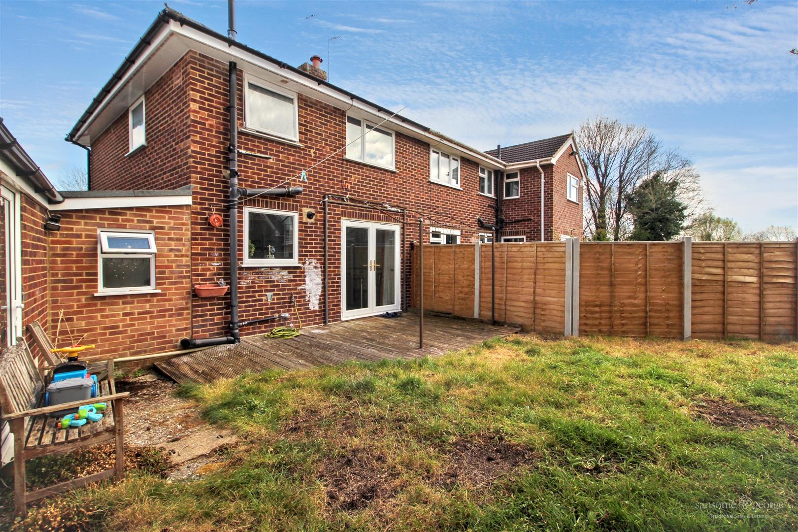 Ainsdale Crescent, Southcote, Reading